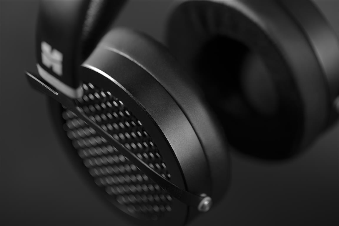 HiFiMAN Sundara Over-Ear Full-Size Planar Magnetic Headphones (Black)